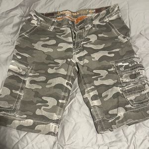 Men’s shorts Rock Revival Size 33 camo